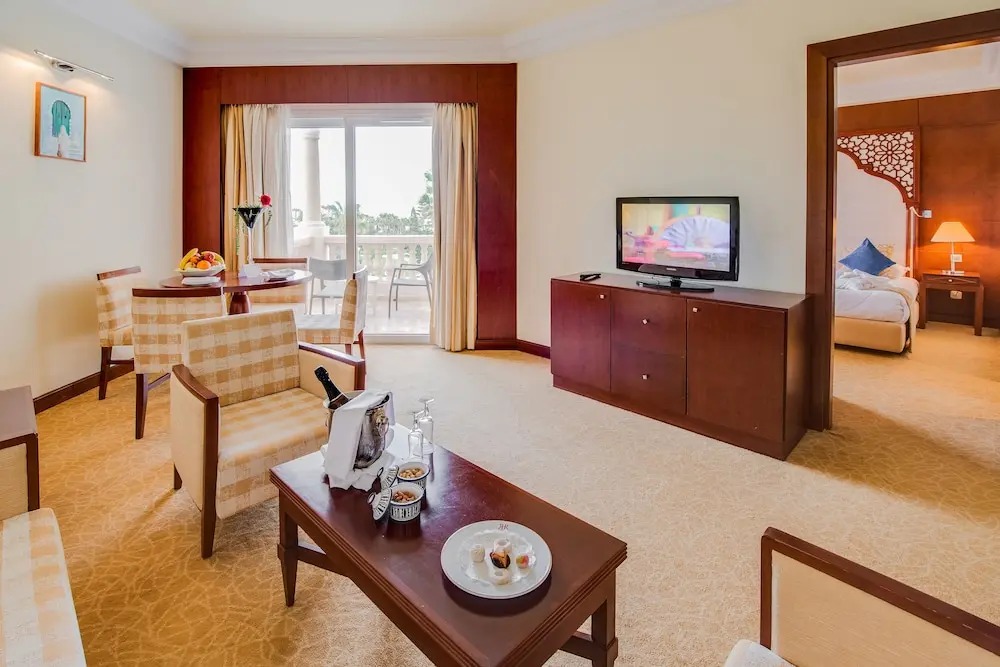 هتل لو رویال حمامت